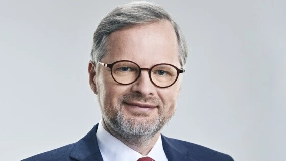 Petr-Fiala-na-stranku_1